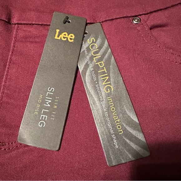 NWT Lee Women's Sculpting Slim Fit Leg Midrise Pull On Jean Fig Size 10 - Picture 2 of 13